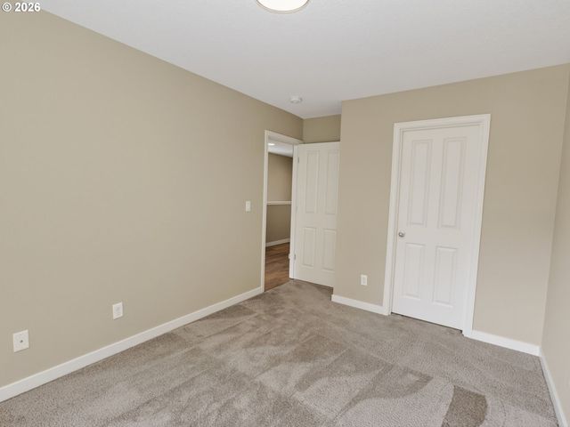 4581 Se SATINWOOD St, Hillsboro, OR 97123