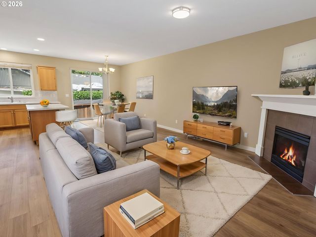 4581 Se SATINWOOD St, Hillsboro, OR 97123