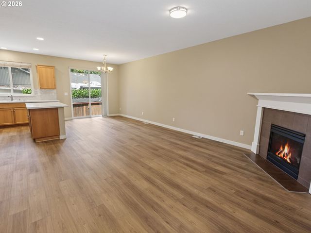 4581 Se SATINWOOD St, Hillsboro, OR 97123