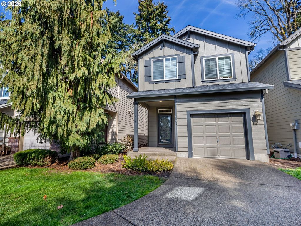 4581 Se SATINWOOD St, Hillsboro, OR 97123