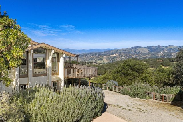 26245 Rinconada Drive, Carmel Valley, CA 93924