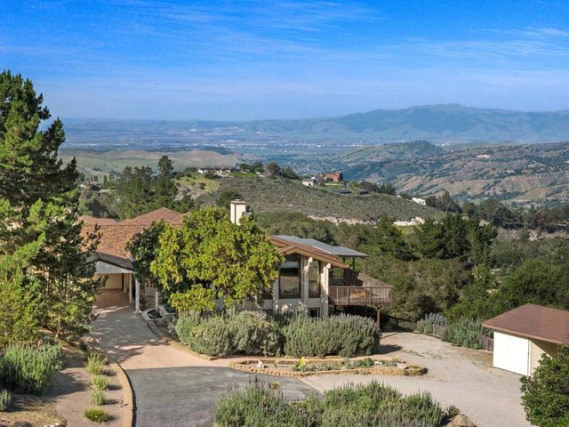 26245 Rinconada Drive, Carmel Valley, CA 93924