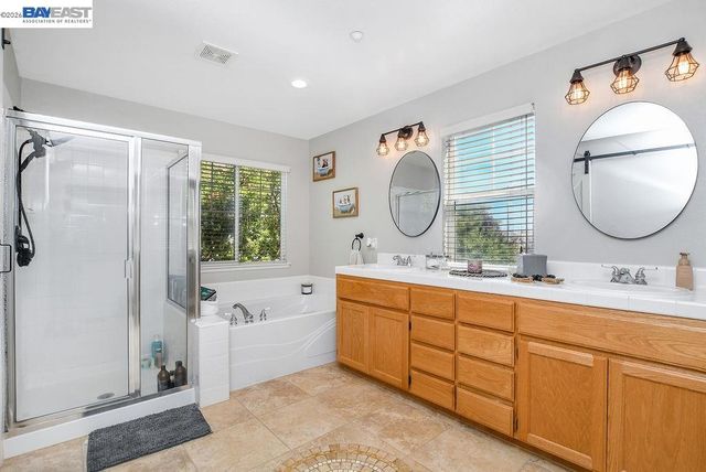 2913 Haddington Ct, Brentwood, CA 94513