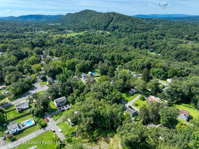 162-166 Prospect Street, Port Ewen, NY 12466