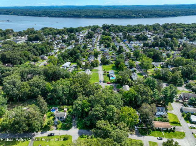 162-166 Prospect Street, Port Ewen, NY 12466