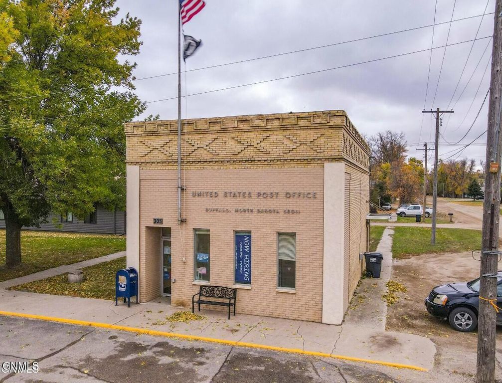 305 Main Street, Buffalo, ND 58011 photo 2