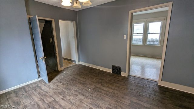 379 Homestead Street, Akron, OH 44306