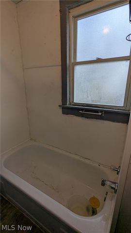 379 Homestead Street, Akron, OH 44306