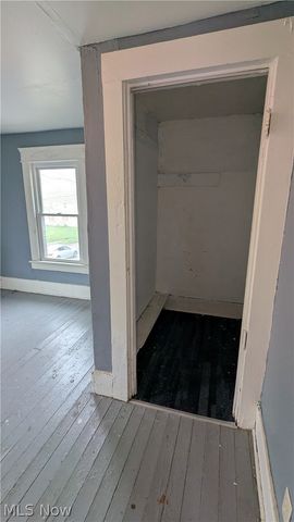 379 Homestead Street, Akron, OH 44306