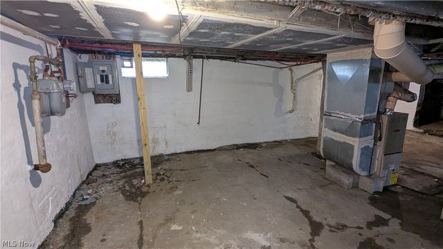 379 Homestead Street, Akron, OH 44306