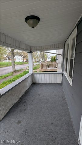 379 Homestead Street, Akron, OH 44306