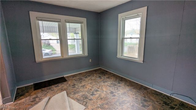 379 Homestead Street, Akron, OH 44306