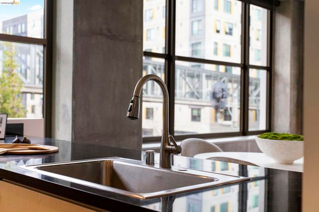 311 311 2nd St 311, Oakland, CA 94607