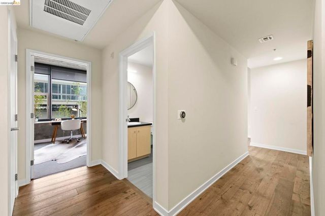 311 311 2nd St 311, Oakland, CA 94607