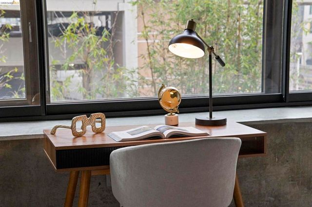 311 311 2nd St 311, Oakland, CA 94607