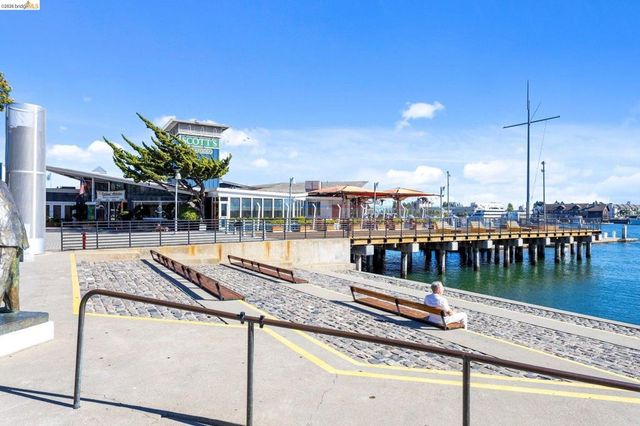 311 311 2nd St 311, Oakland, CA 94607