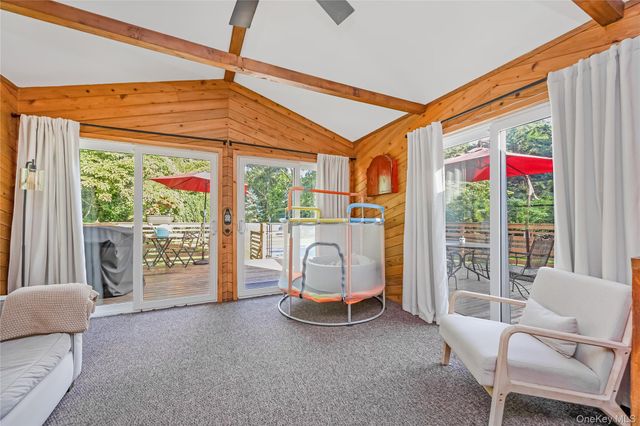27 Baywood Lane, Bayport, NY 11705