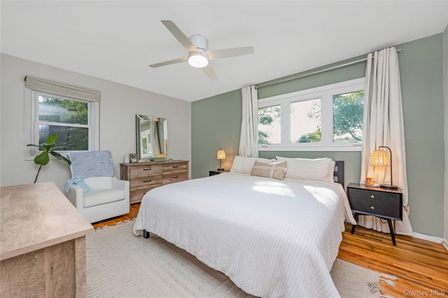 27 Baywood Lane, Bayport, NY 11705
