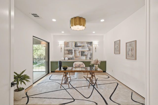 5207 Braesheather Drive, Houston, TX 77096