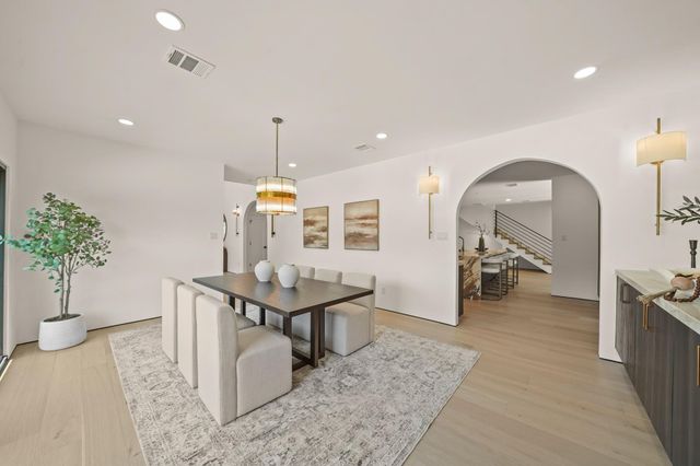 5207 Braesheather Drive, Houston, TX 77096