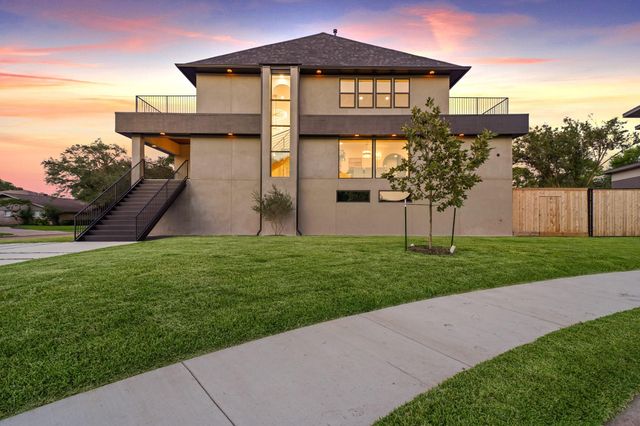 5207 Braesheather Drive, Houston, TX 77096