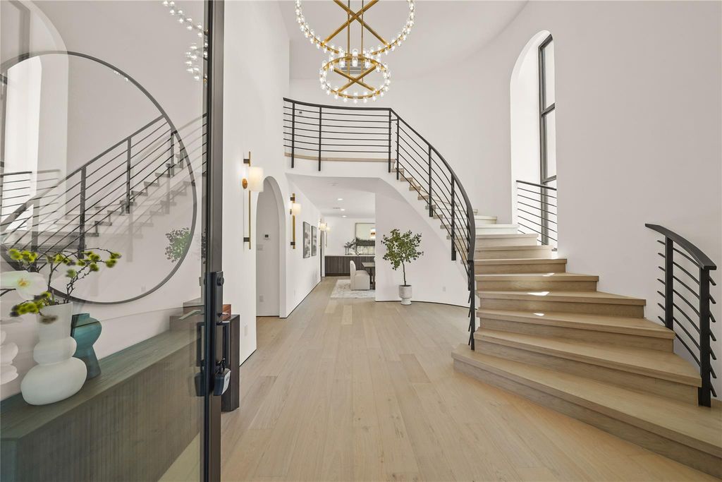 5207 Braesheather Drive, Houston, TX 77096