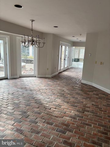 301 WESTTOWN WAY, West Chester, PA 19382