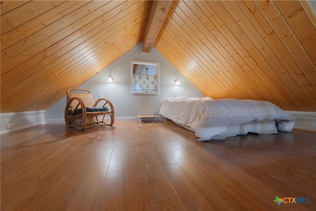 8507 Hammett's Crossing, Round Mountain, TX 78663