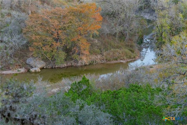 8507 Hammett's Crossing, Round Mountain, TX 78663