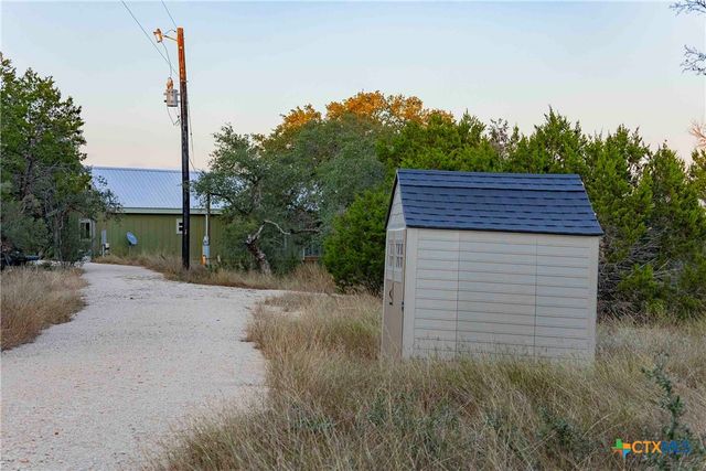 8507 Hammett's Crossing, Round Mountain, TX 78663