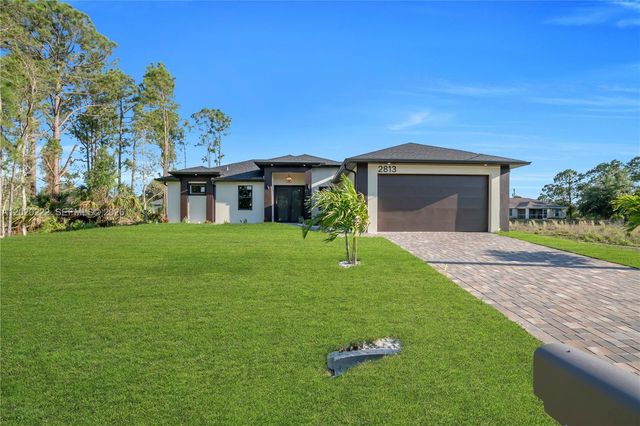 2813 40TH, Lehigh Acres, FL 33971