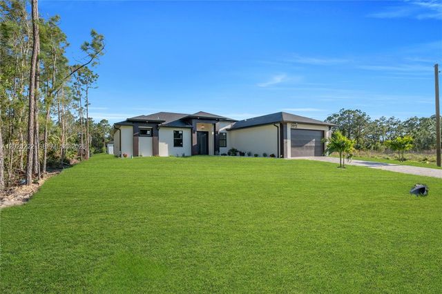 2813 40TH, Lehigh Acres, FL 33971