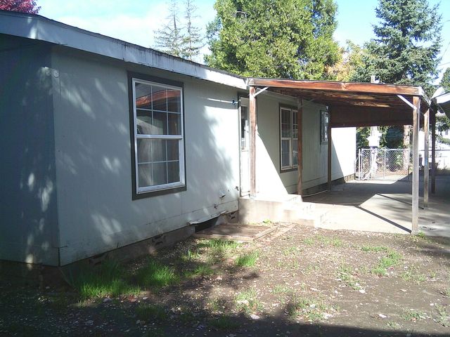 1331 Vista Drive, Grants Pass, OR 97527