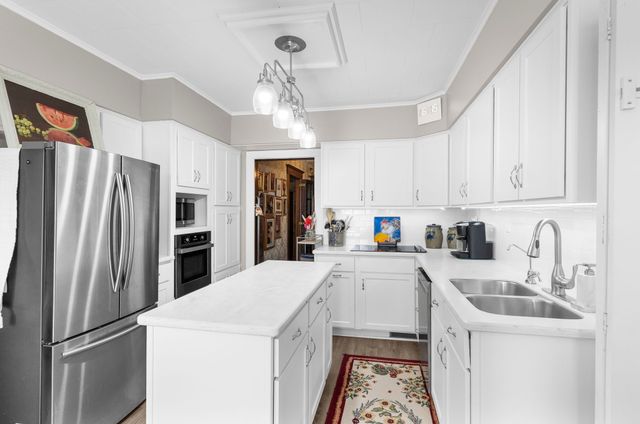 9941 CROSS STATION Road, Girard, PA 16417