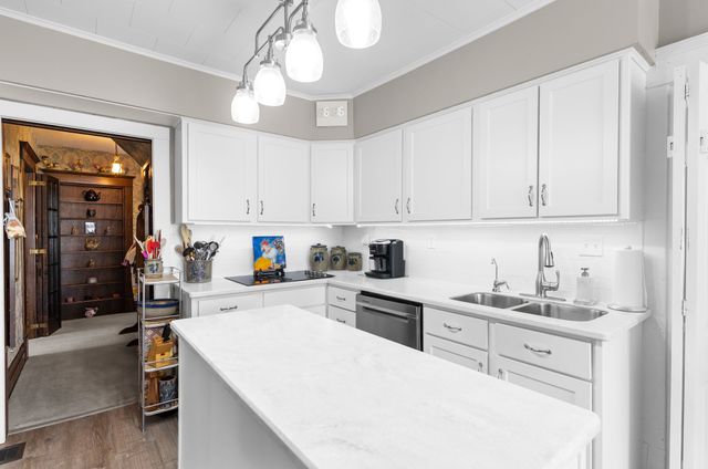 9941 CROSS STATION Road, Girard, PA 16417