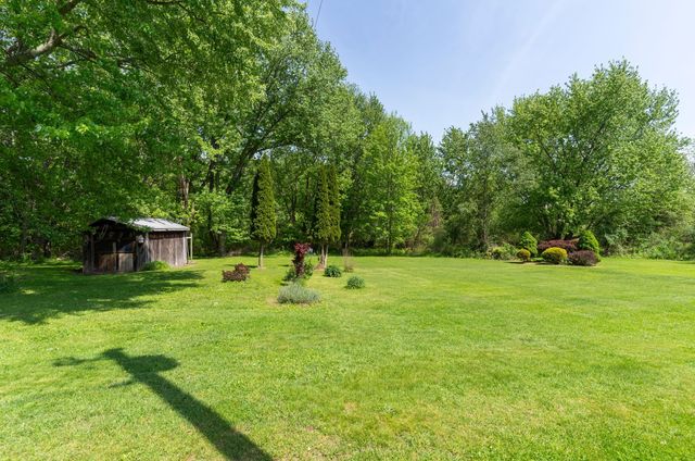 9941 CROSS STATION Road, Girard, PA 16417