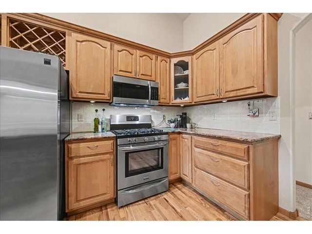 1010 N 4th St, Johnstown, CO 80534