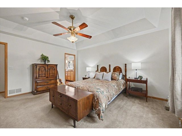 1010 N 4th St, Johnstown, CO 80534