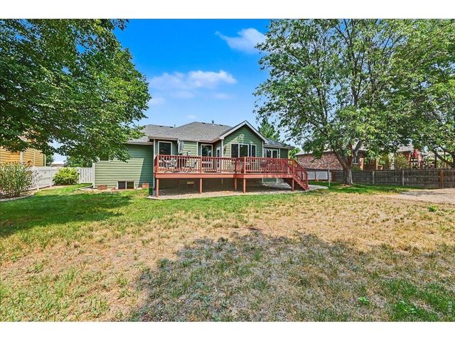 1010 N 4th St, Johnstown, CO 80534