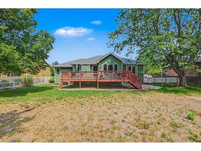 1010 N 4th St, Johnstown, CO 80534