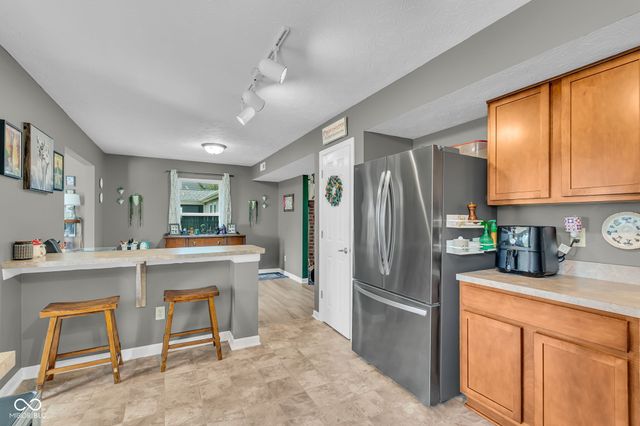 1283 Yellowstone Way, Franklin, IN 46131