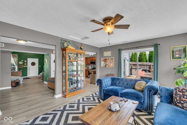 1283 Yellowstone Way, Franklin, IN 46131