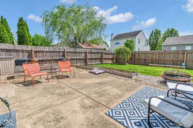1283 Yellowstone Way, Franklin, IN 46131