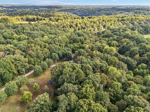 398 Frontier Ln, Ashland City, TN 37015