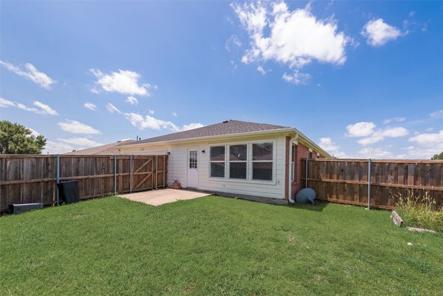 3016 Southern Hills Lane, Mesquite, TX 75181