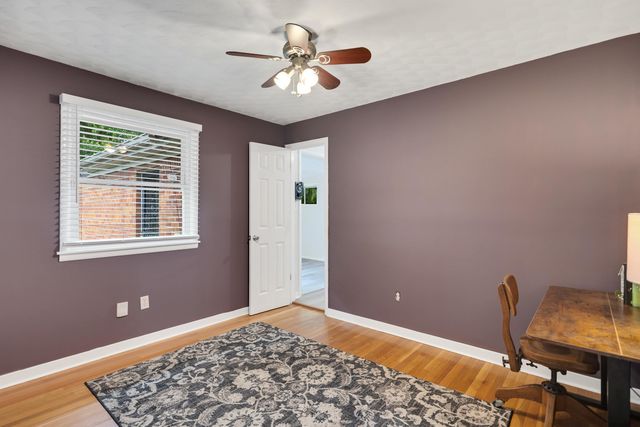 1231 S WHITE STATION RD, Memphis, TN 38117