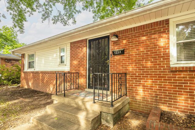 1231 S WHITE STATION RD, Memphis, TN 38117