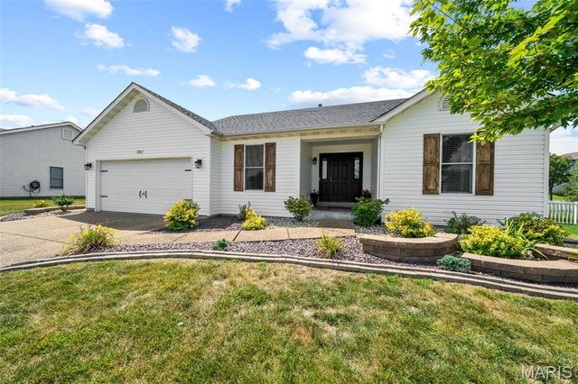 202 Schmittgens Drive, Wentzville, MO 63385