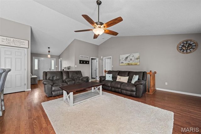 202 Schmittgens Drive, Wentzville, MO 63385