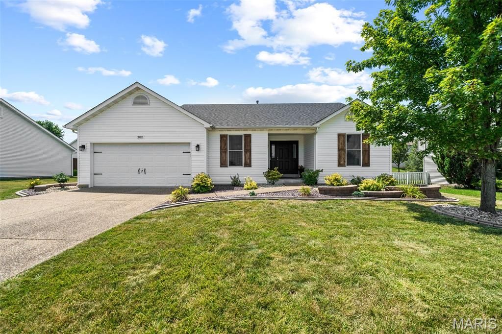 202 Schmittgens Drive, Wentzville, MO 63385